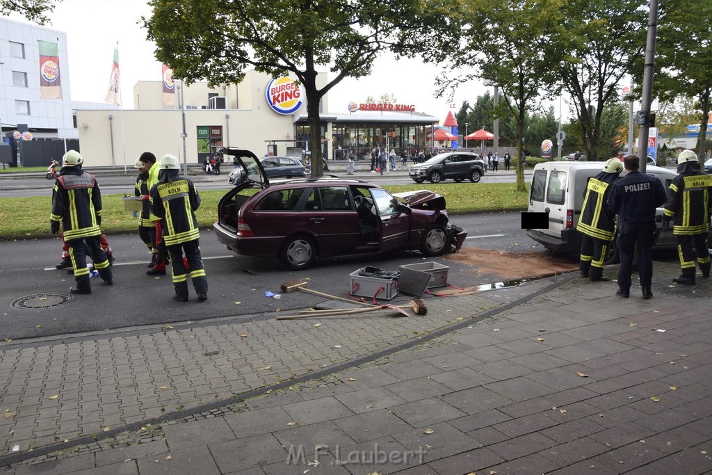 VU Koeln Buchheim Frankfurterstr Beuthenerstr P024.JPG - Miklos Laubert